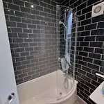 Mary Page Your In The Heart Of Town 3-bed Parking Apartment *