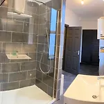 Apartment Mary Page Your In The Heart Of Town 3-bed Parking Harrogate