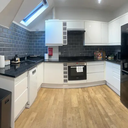 Apartmán Mary Page Your In The Heart Of Town 3-bed Parking
